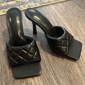 Black Square Toe 3.5 Inch Heel Sandals Size 6